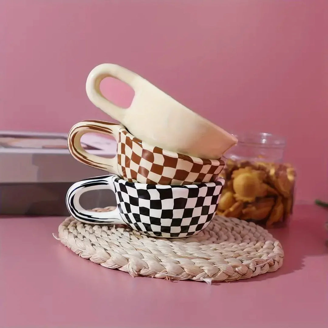 Grid ceramic mug – minimalist grid pattern – Die‑Tassen.de