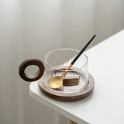 Lichtfall glass mug – elegant curves design with tray and spoon – Die‑Tassen.de